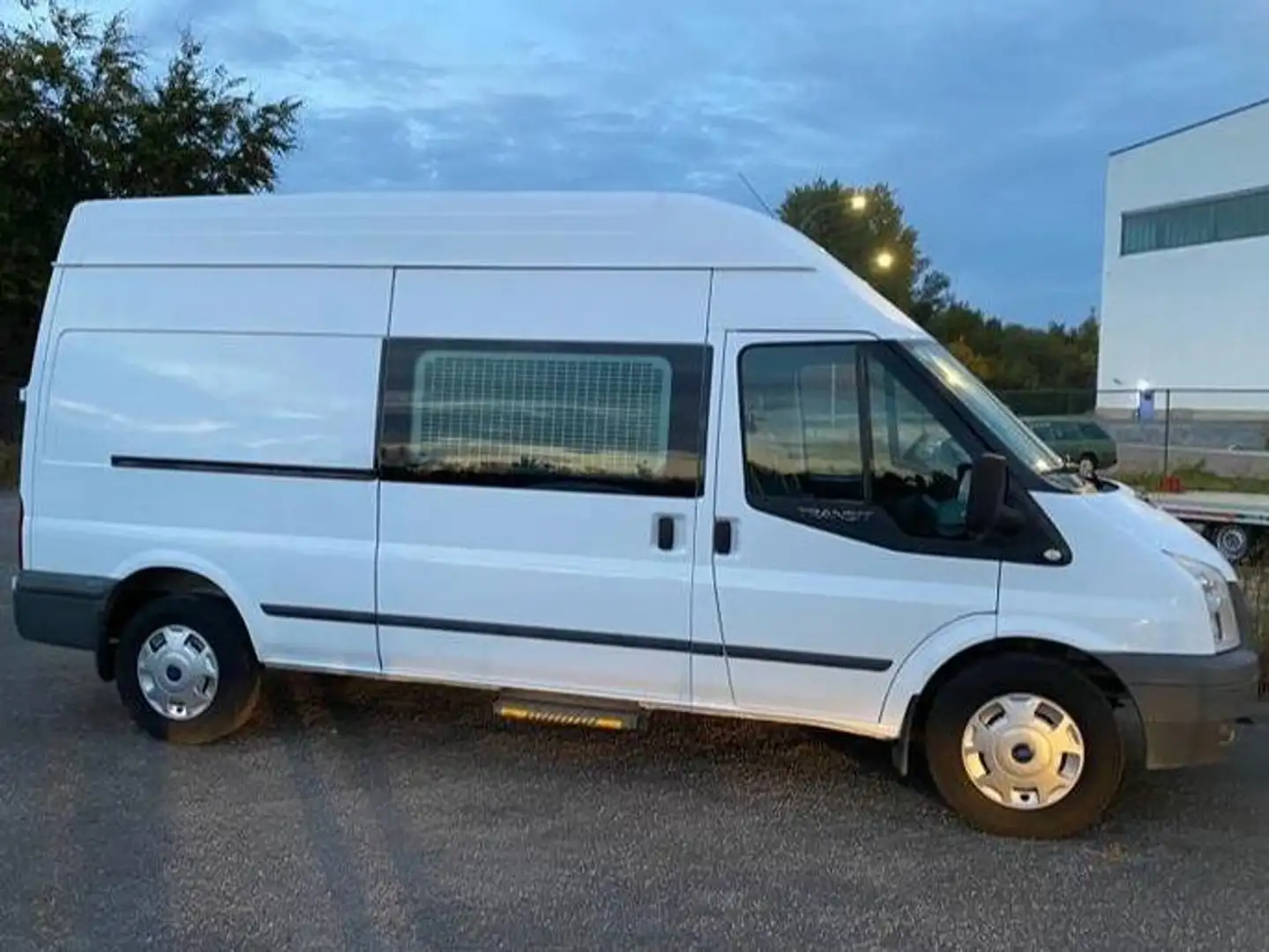 Ford Transit - 1