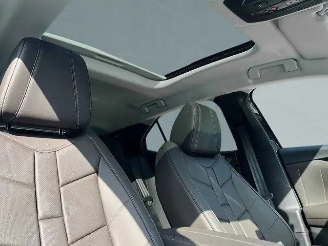 DS Automobiles DS 4 view 14