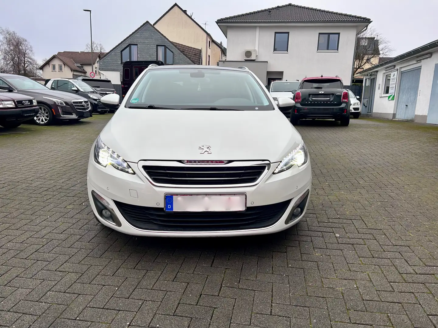 Peugeot 308 308 SW 130 e-THP Stop,8Fach,Sheft,TÜV neu Blanc - 2
