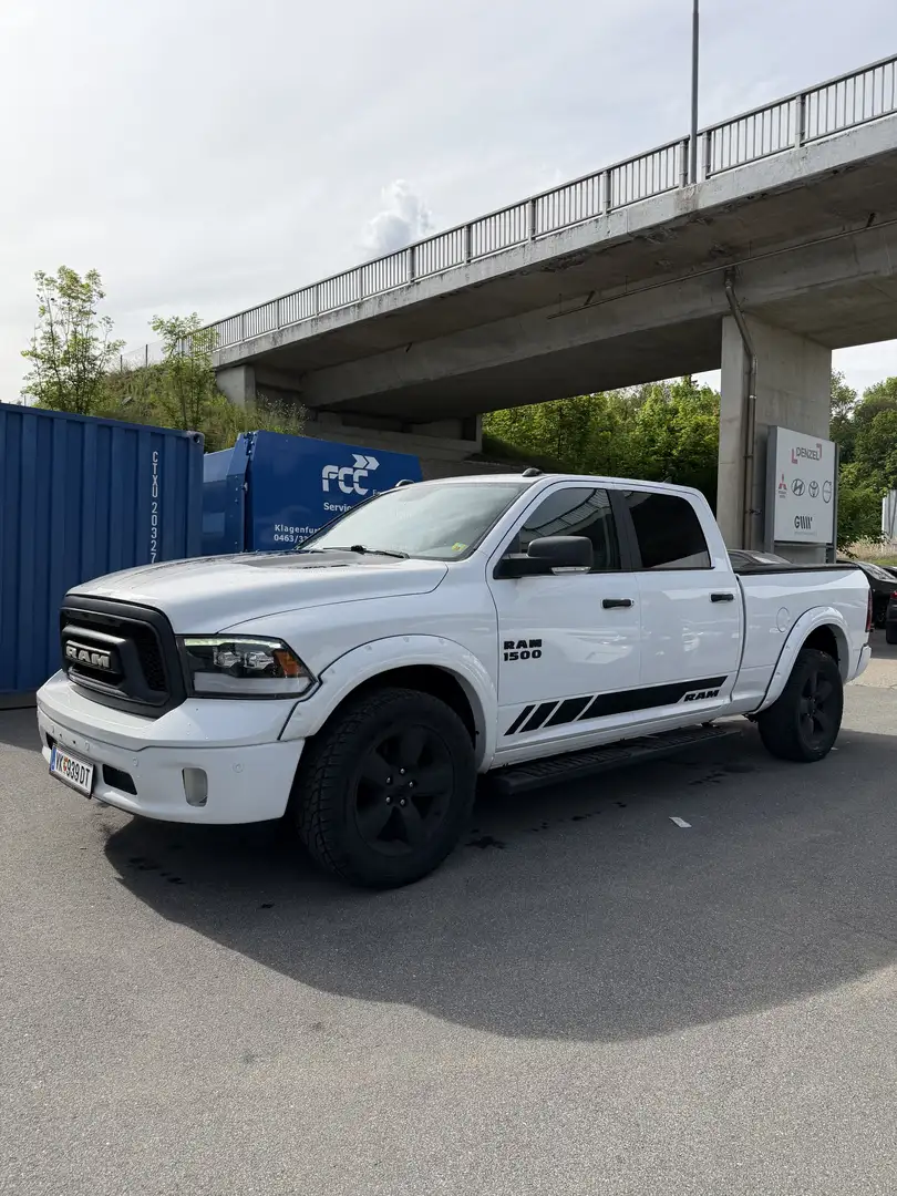 Dodge RAM 5,7 l V8 HEMI Bighorn Quad Cab Weiß - 2