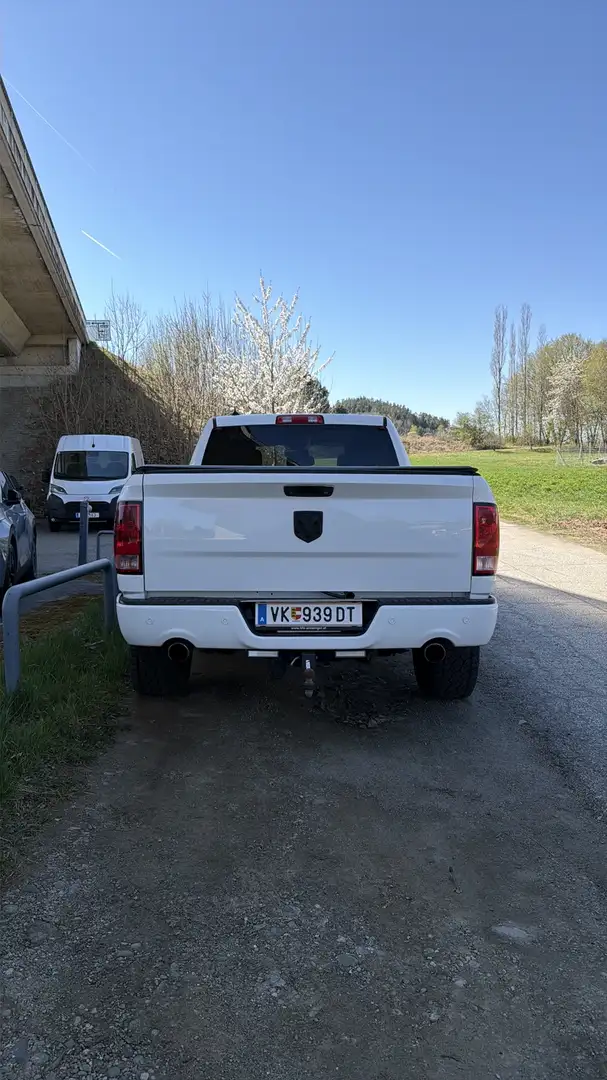 Dodge RAM 5,7 l V8 HEMI Bighorn Quad Cab Weiß - 2