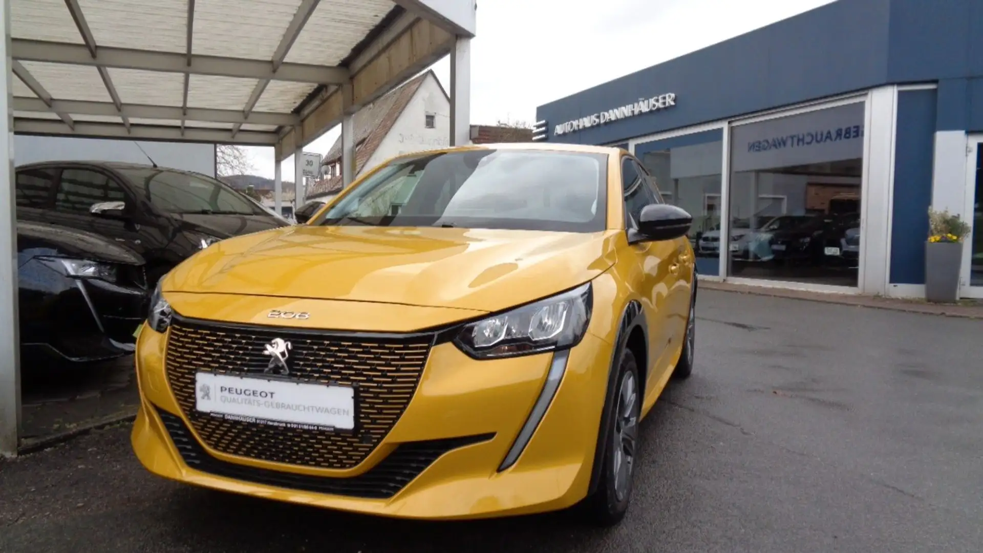 Peugeot 208 Elektromotor 136 Allure Pack, Kamera Gelb - 1