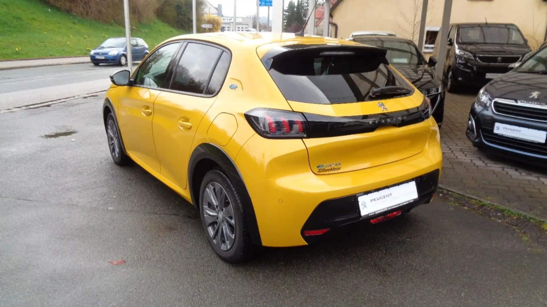 Peugeot 208 Elektromotor 136 Allure Pack, Kamera Gelb - 2