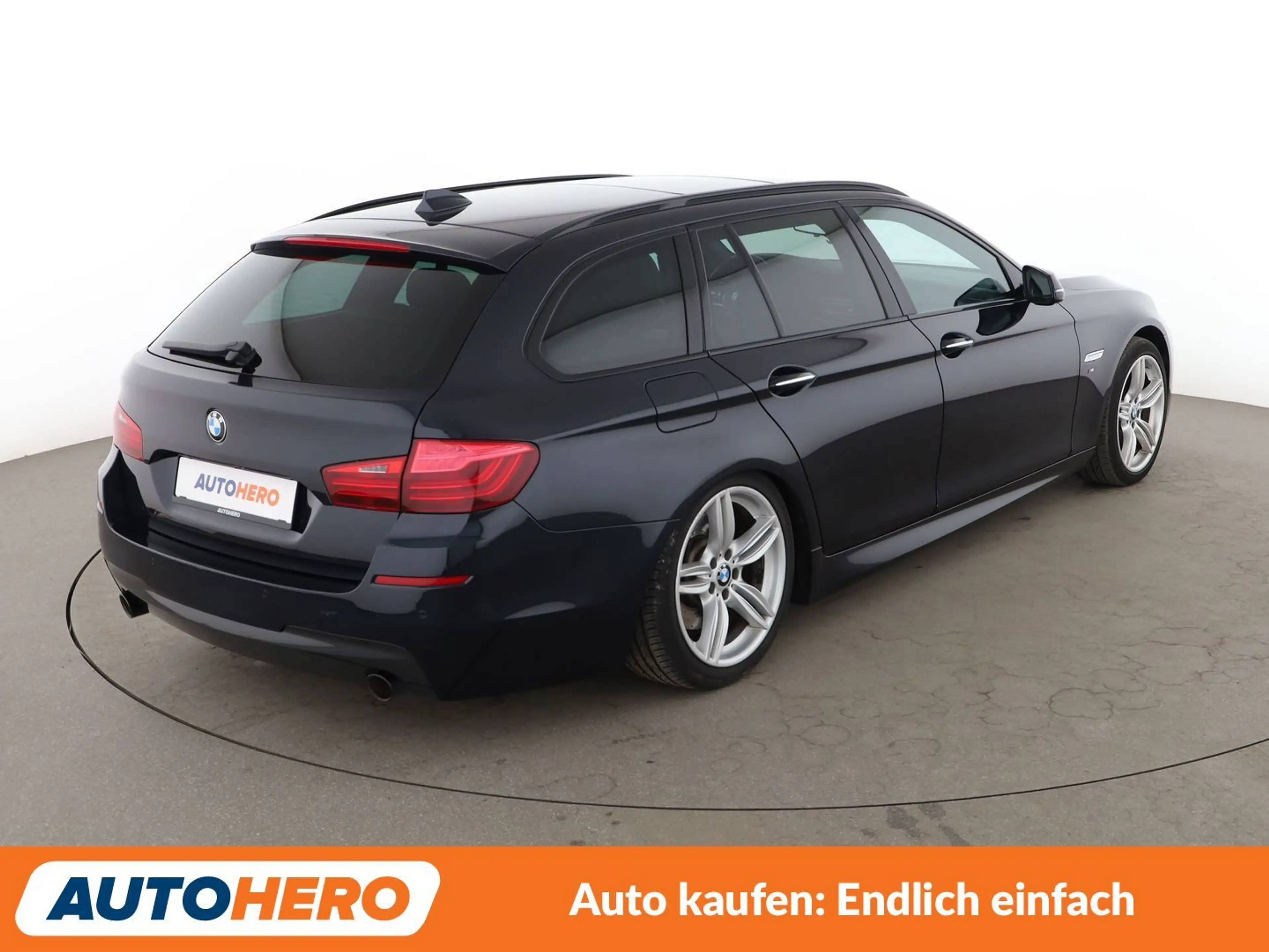 BMW 535 535d xDrive M Sport Aut.*NAVI*HUD*ACC*BI-XENON* — photo 6