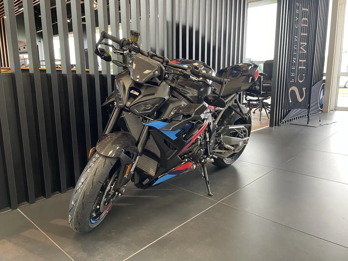 BMW M 1000 R Competition Schwarz - 1