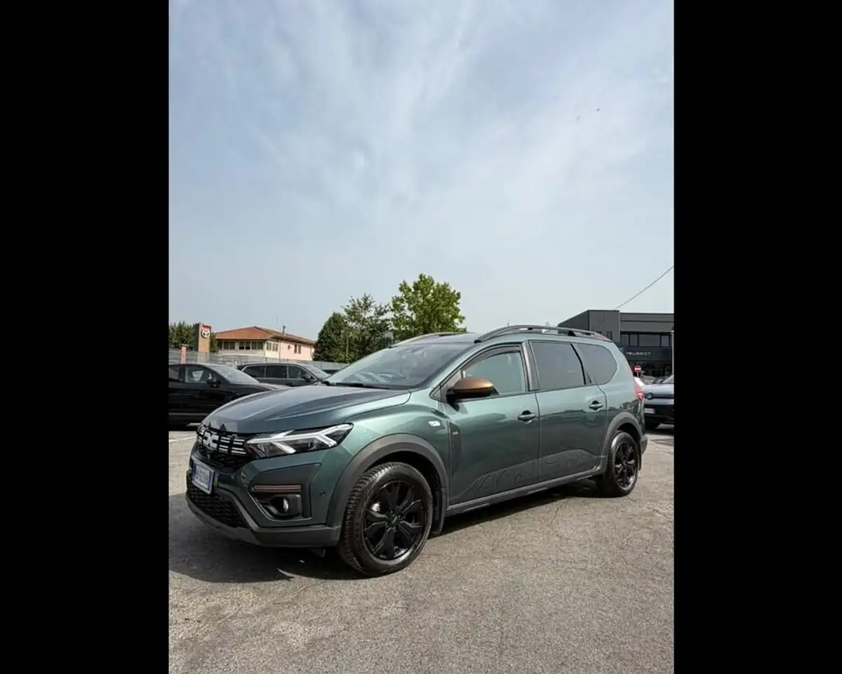 Dacia Jogger 1.6 hybrid Extreme UP 140cv — photo 1 of 15