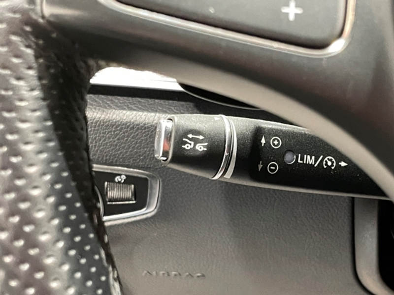 Mercedes-Benz E 220 T d Automatik EU6 LED ACC Navi — photo 11