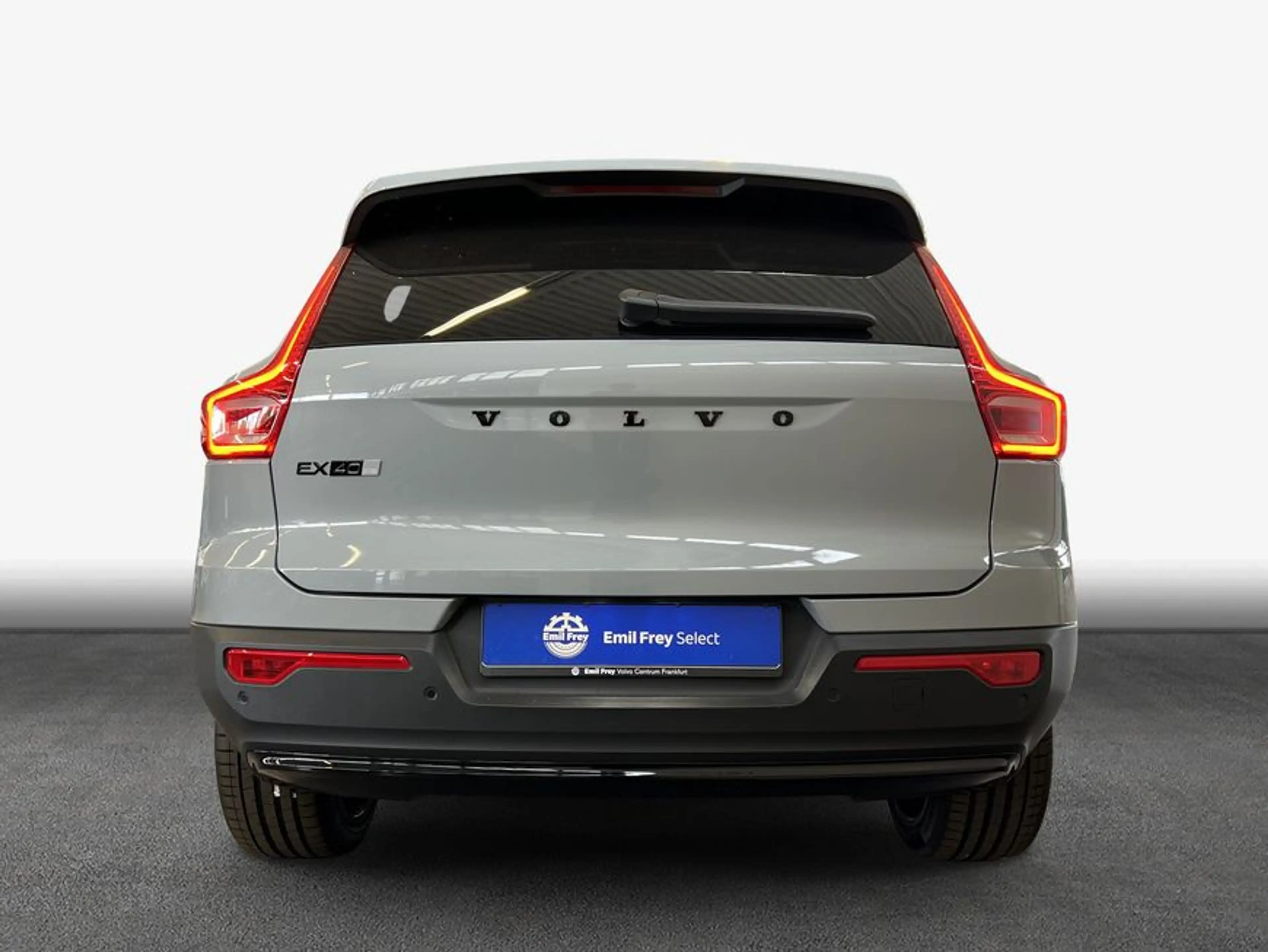 Volvo EX40 Single-M. Extended-Range Plus Black-Edition — photo 6