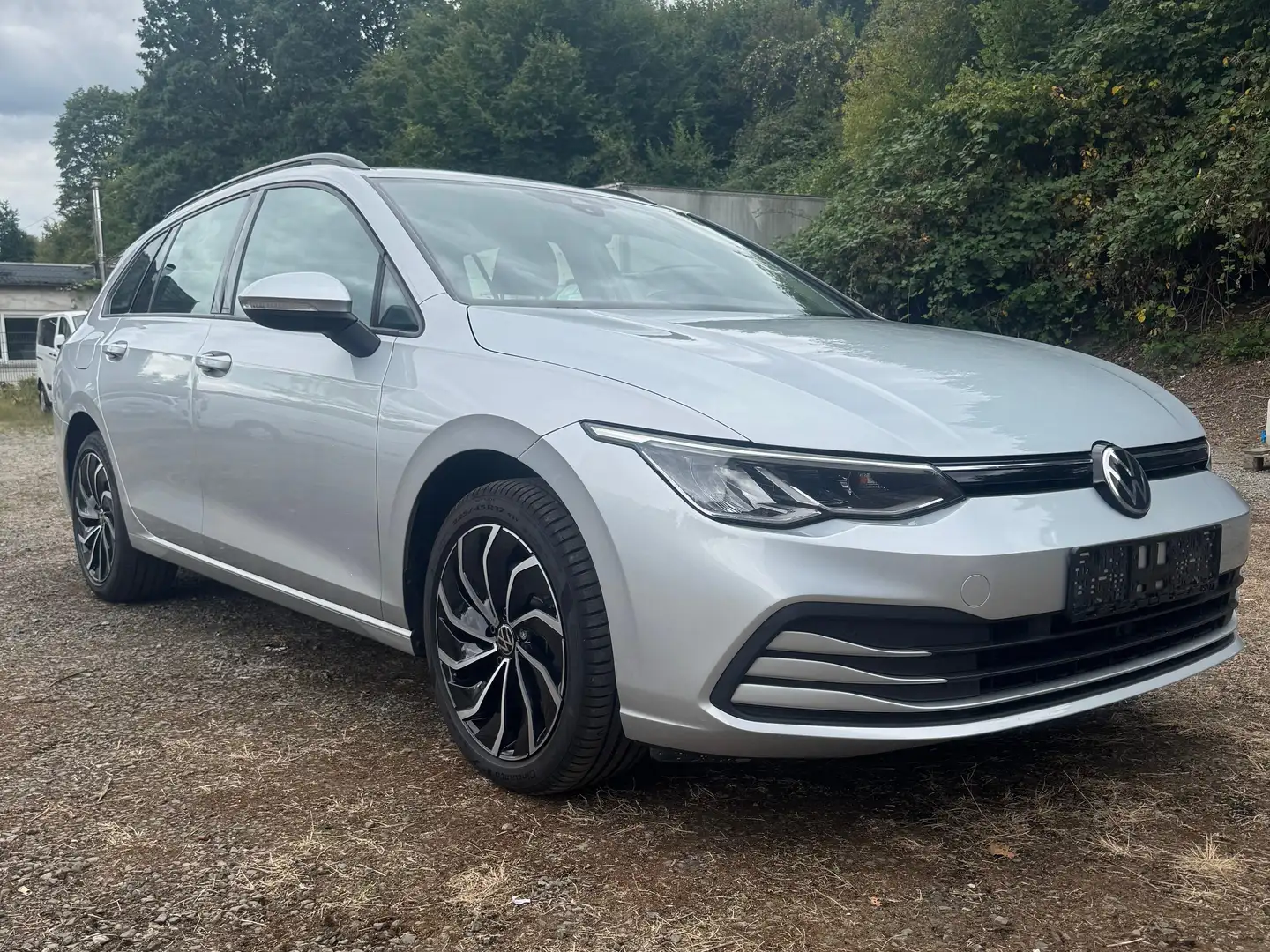 Volkswagen Golf Variant Golf VIII Variant Diesel 2.0 TDI SCR DSG Life Silber - 1
