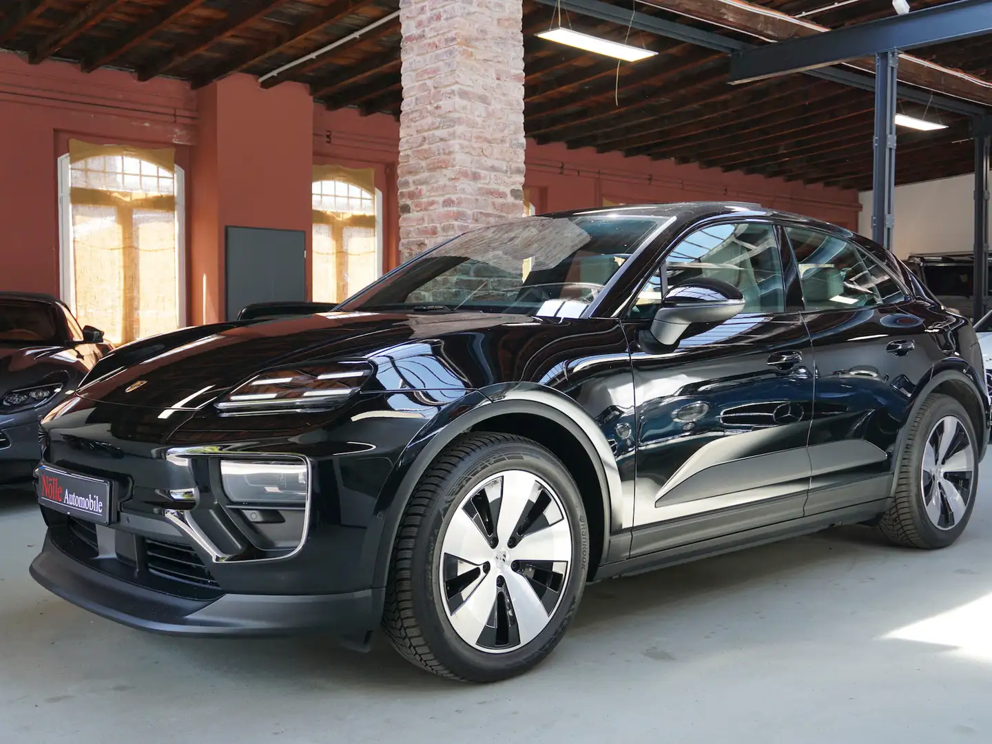 Porsche Macan 4 Bose ACC Kamera Pano Sitzklim sofort ! Schwarz - 1