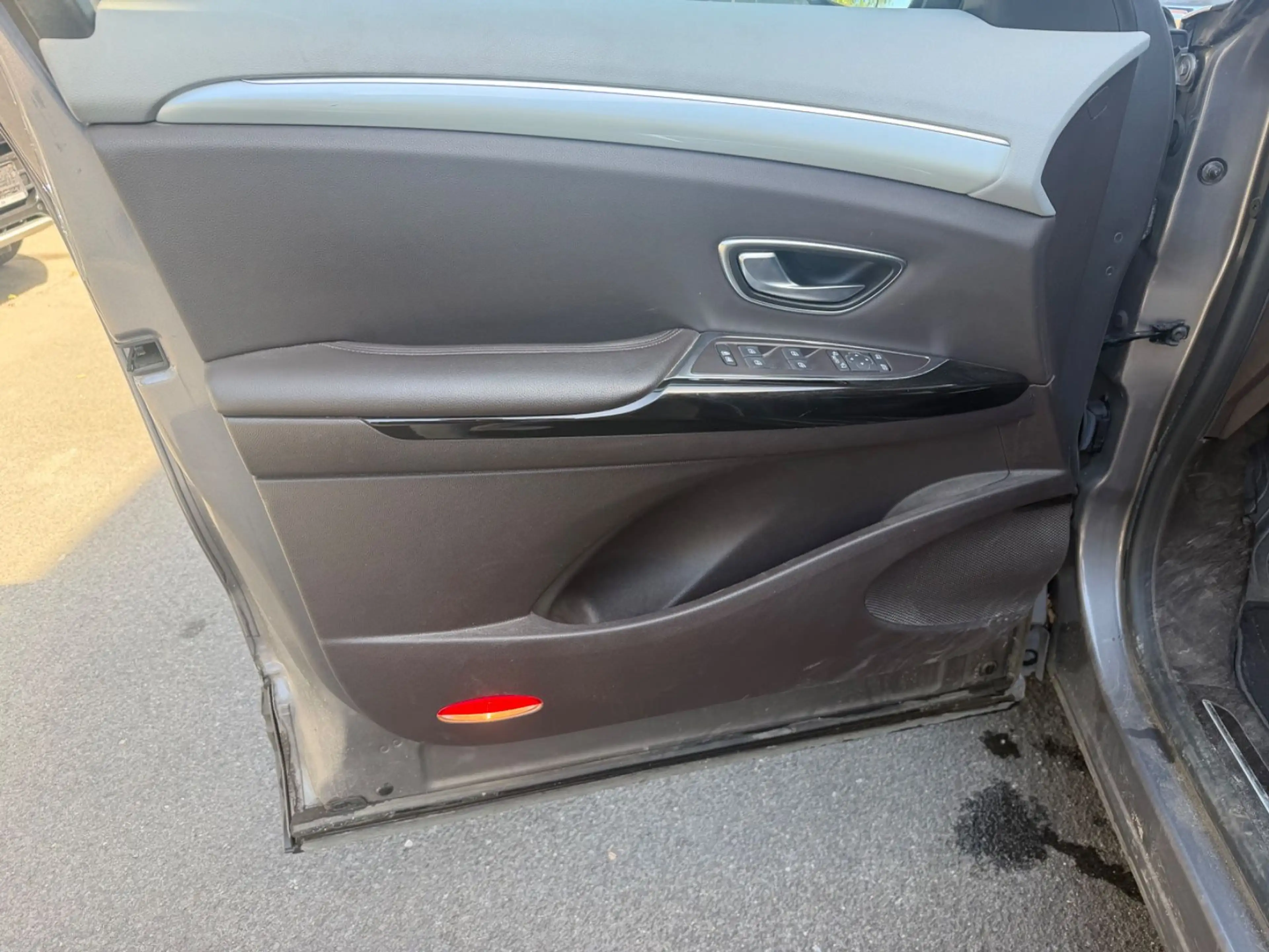 Renault Espace V Intens 7/SITZER+AUTOMATIK+1.HAND+PANO — photo 14