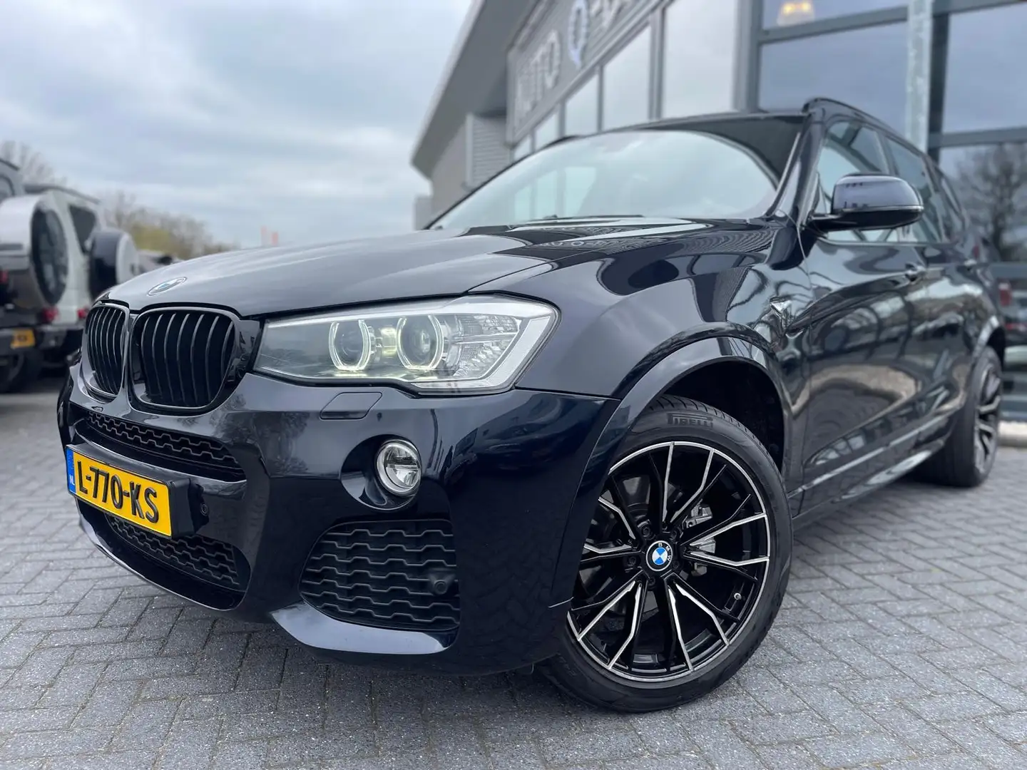 BMW X3 XDrive30d Centennial High Executive | M Sport | Au Zwart - 2