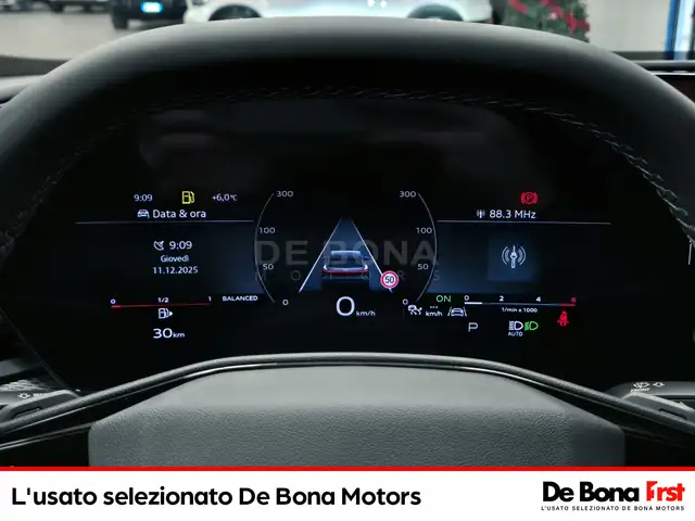 Audi Q5 view 17