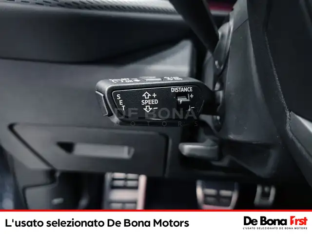 Audi Q5 view 23