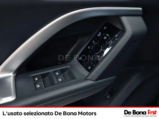 Audi Q5 view 25