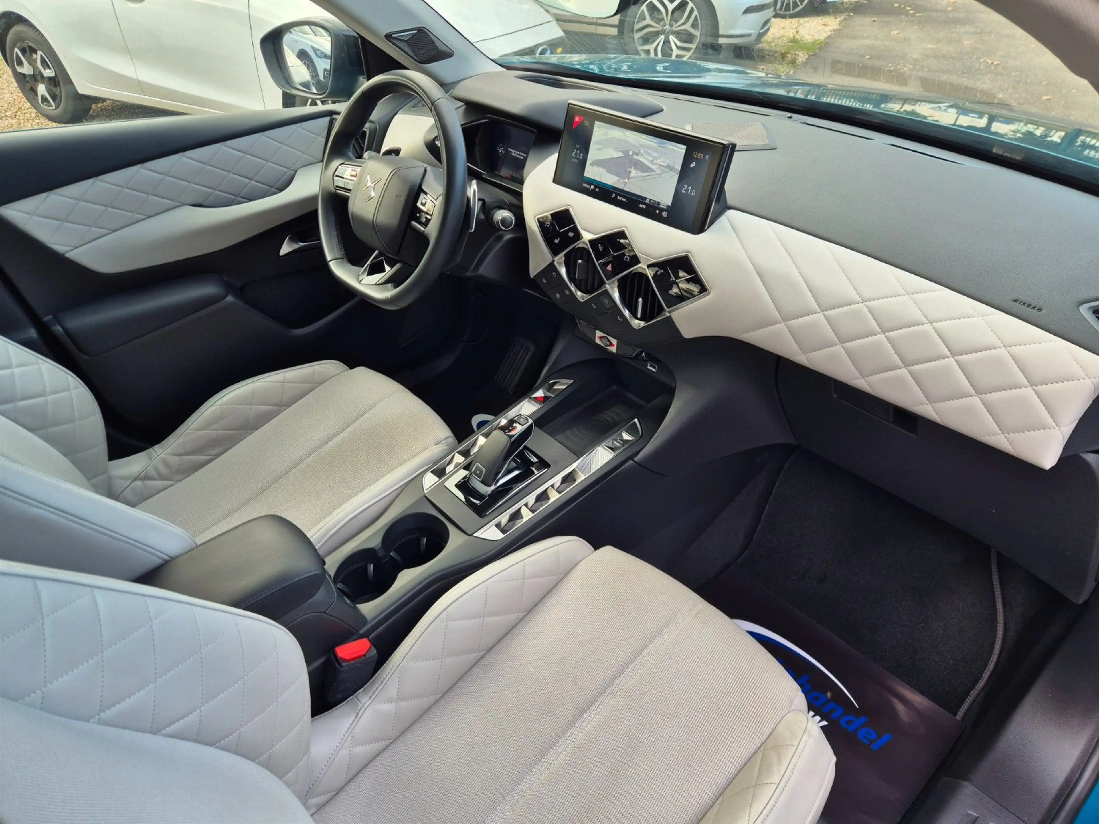DS Automobiles DS 3 Crossback So Chic *LED *Kamera *Headup *SHZ — photo 10