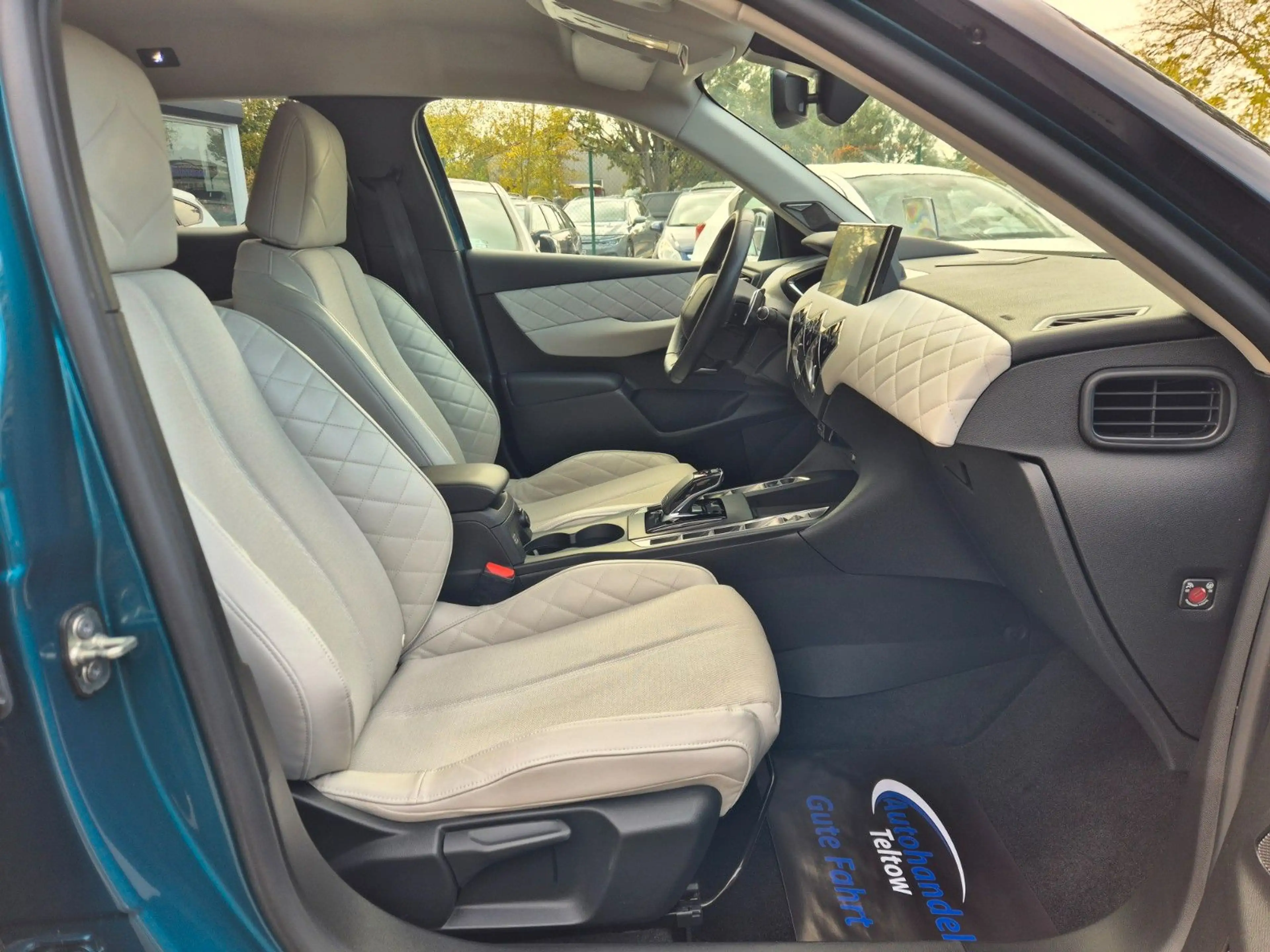 DS Automobiles DS 3 Crossback So Chic *LED *Kamera *Headup *SHZ — photo 11