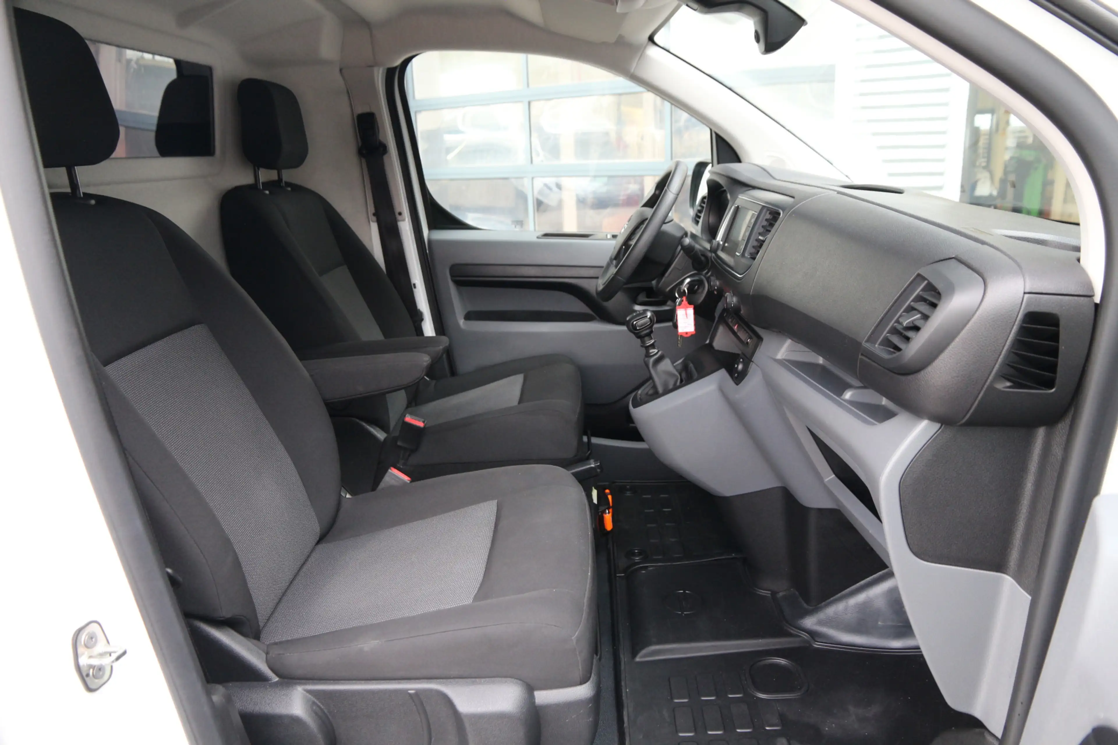 Opel Vivaro 2.0 CDTI 144 | L3H1 | Imperiaal | Trekhaak | Cruis — photo 9