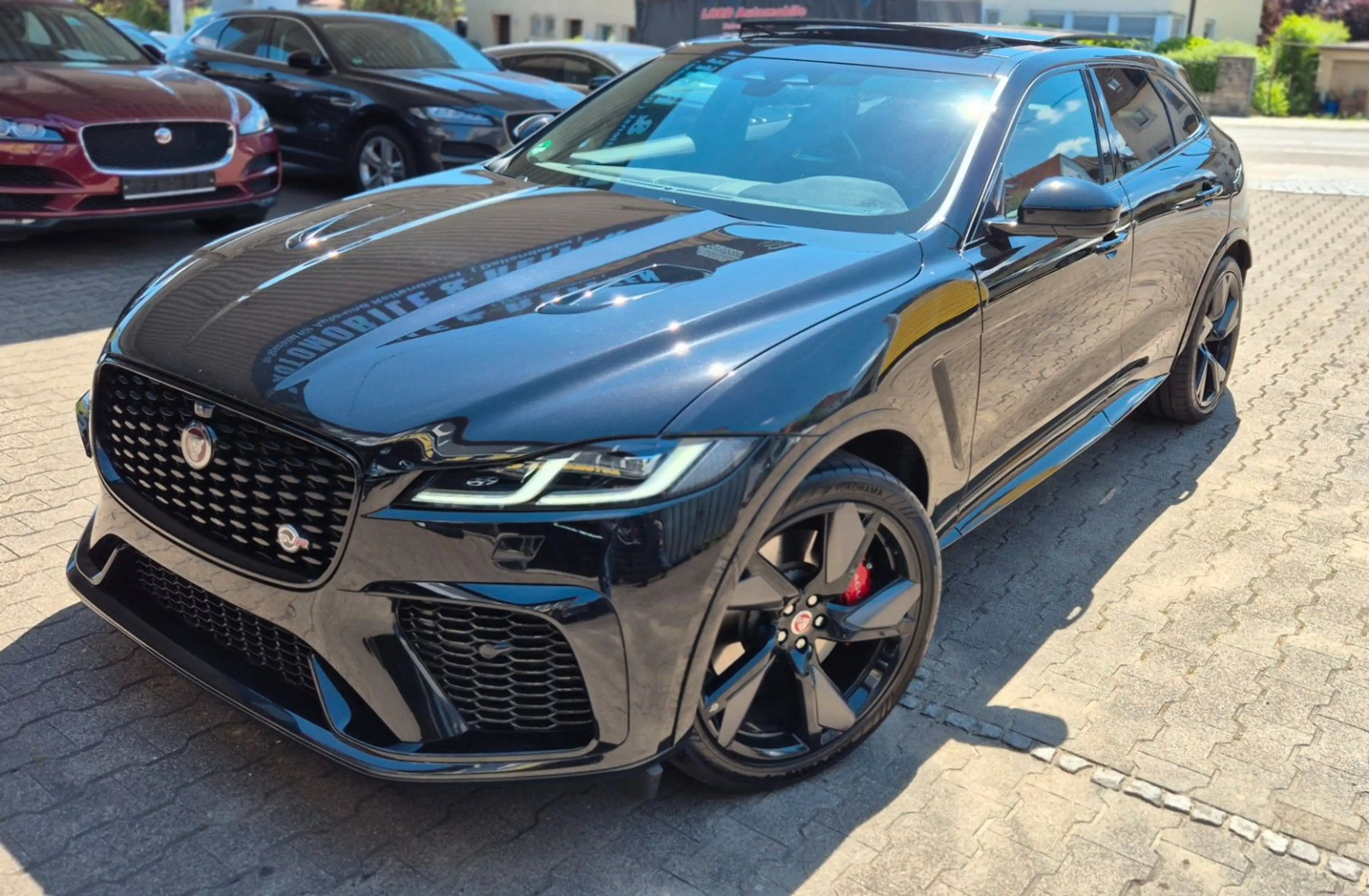 Jaguar F-Pace F-PACE SVR 5,0 Performance /Black Edition — photo 9
