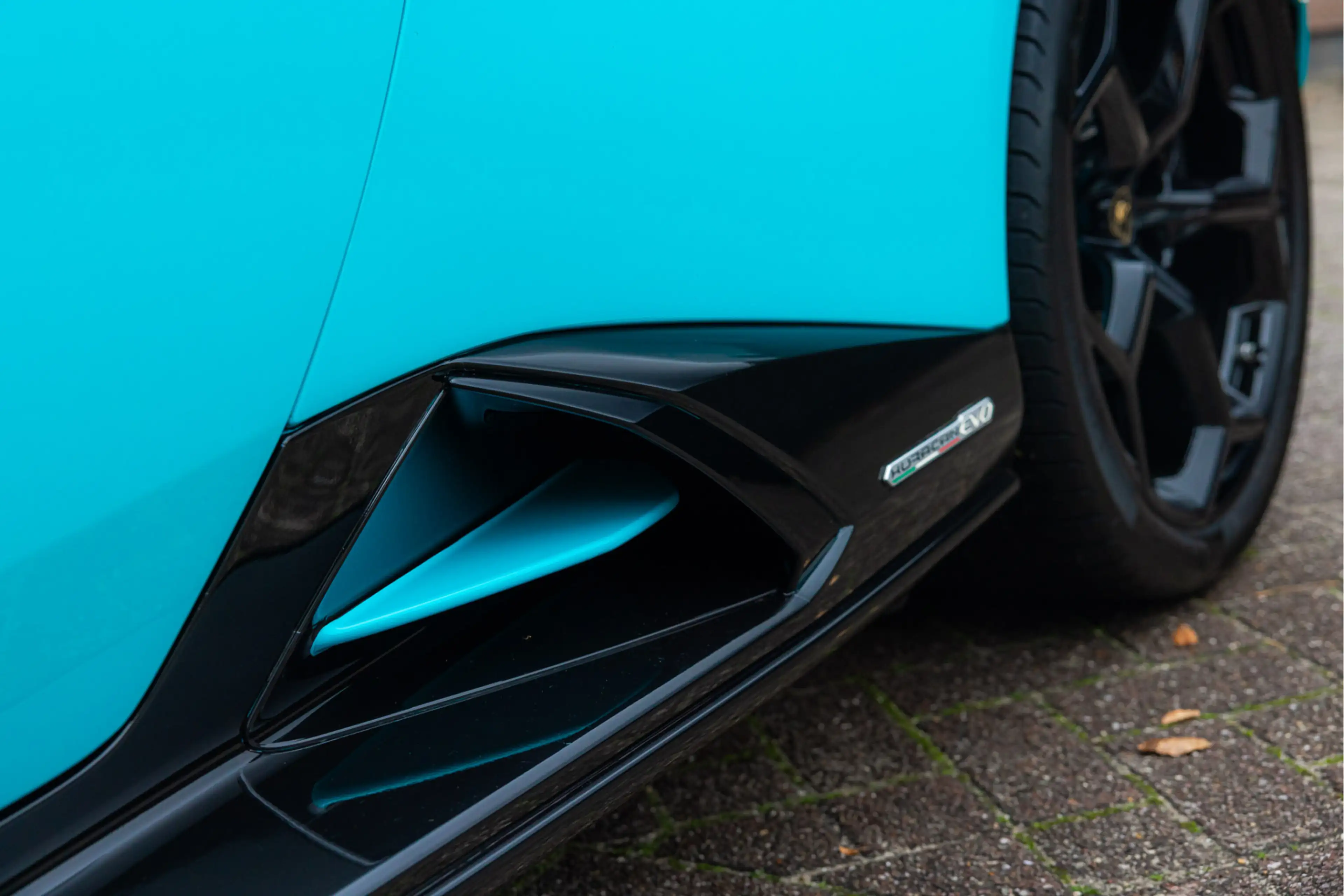 Lamborghini Huracán Evo Spyder 5.2 V10 EVO Spyder Novitec - Tiffany Bl — photo 11