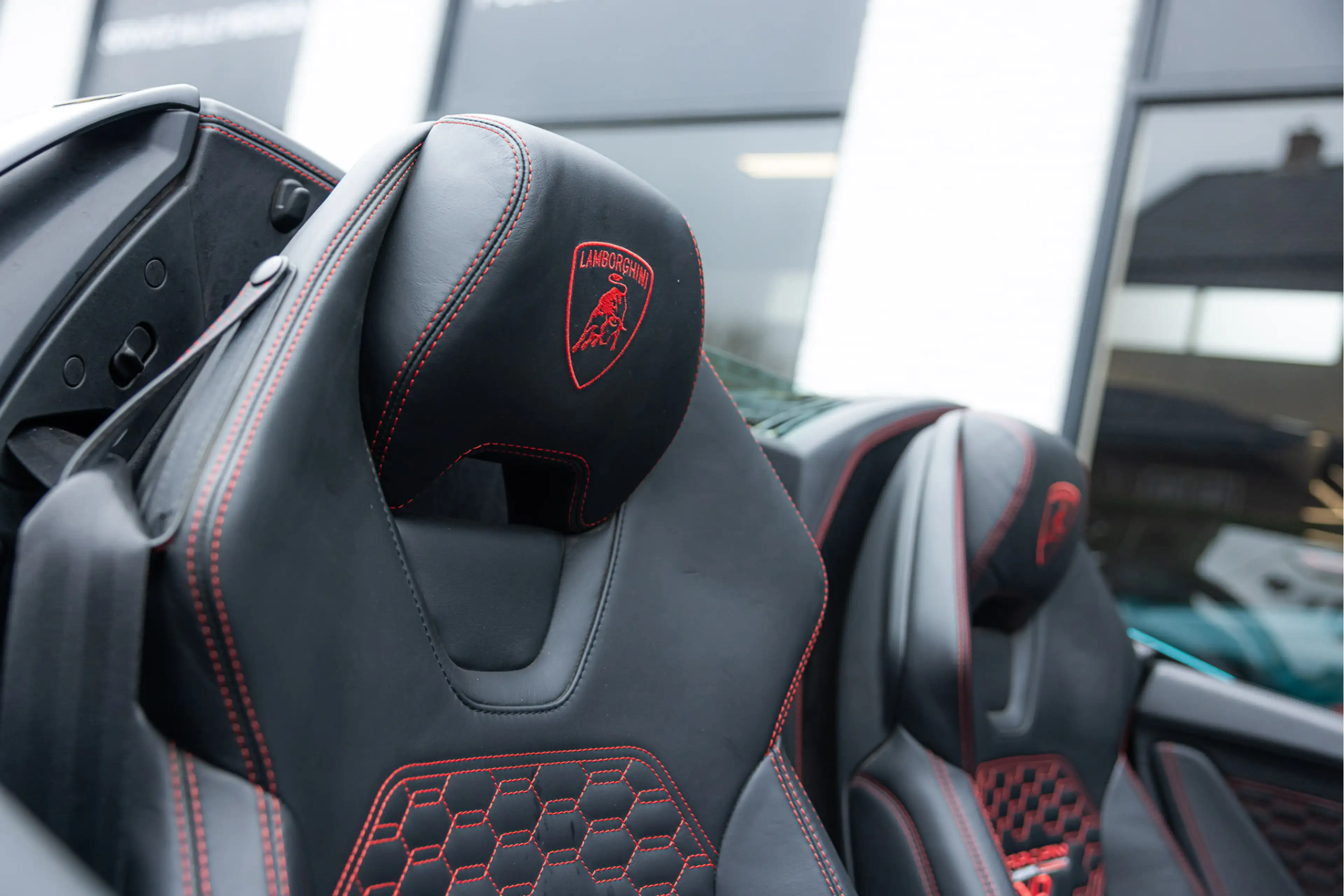 Lamborghini Huracán Evo Spyder 5.2 V10 EVO Spyder Novitec - Tiffany Bl — photo 21