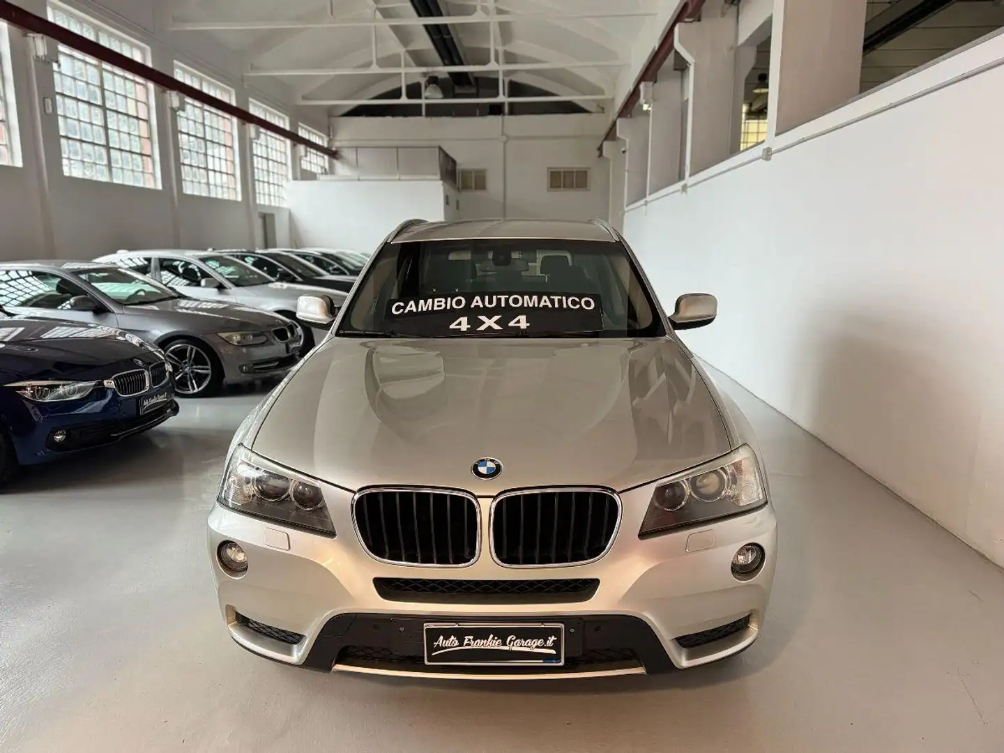 BMW X3 xDrive20d Futura Gris - 2
