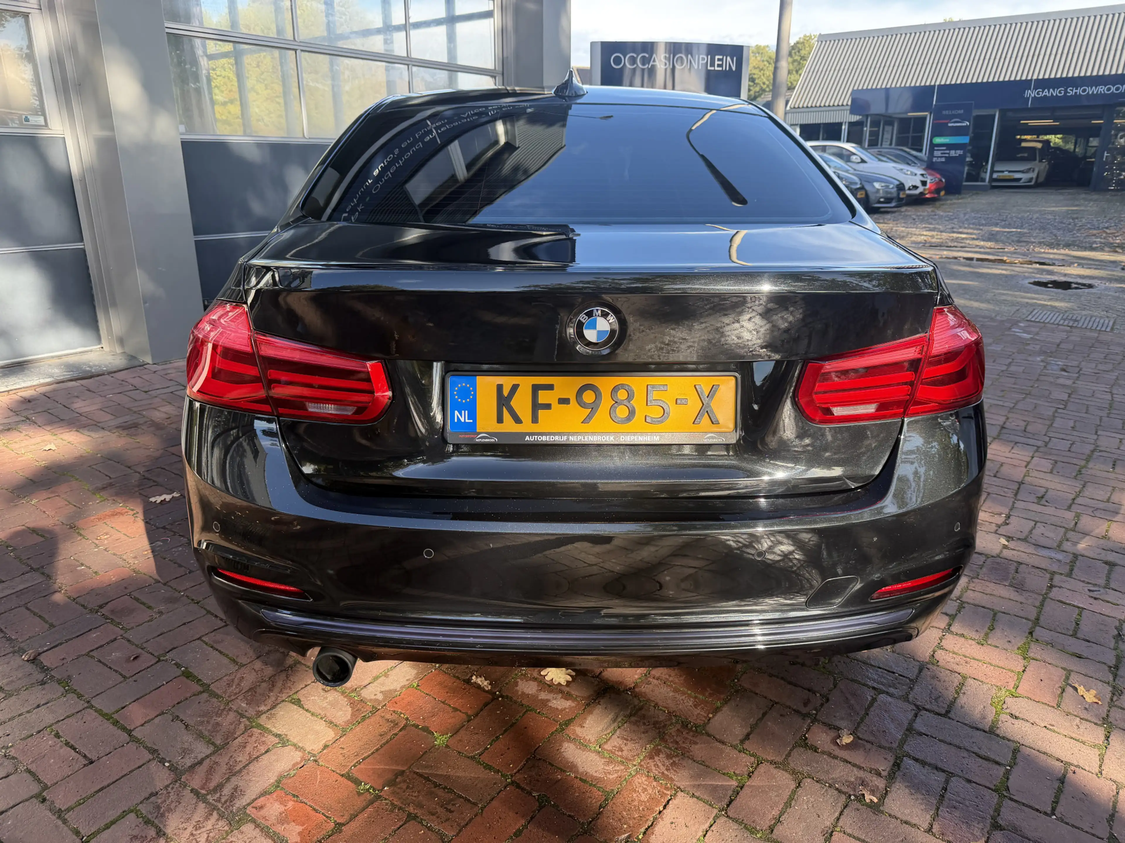 BMW 318 3-serie 318i Luxury | Leder | 18” LMV | Navi | Cru — photo 5