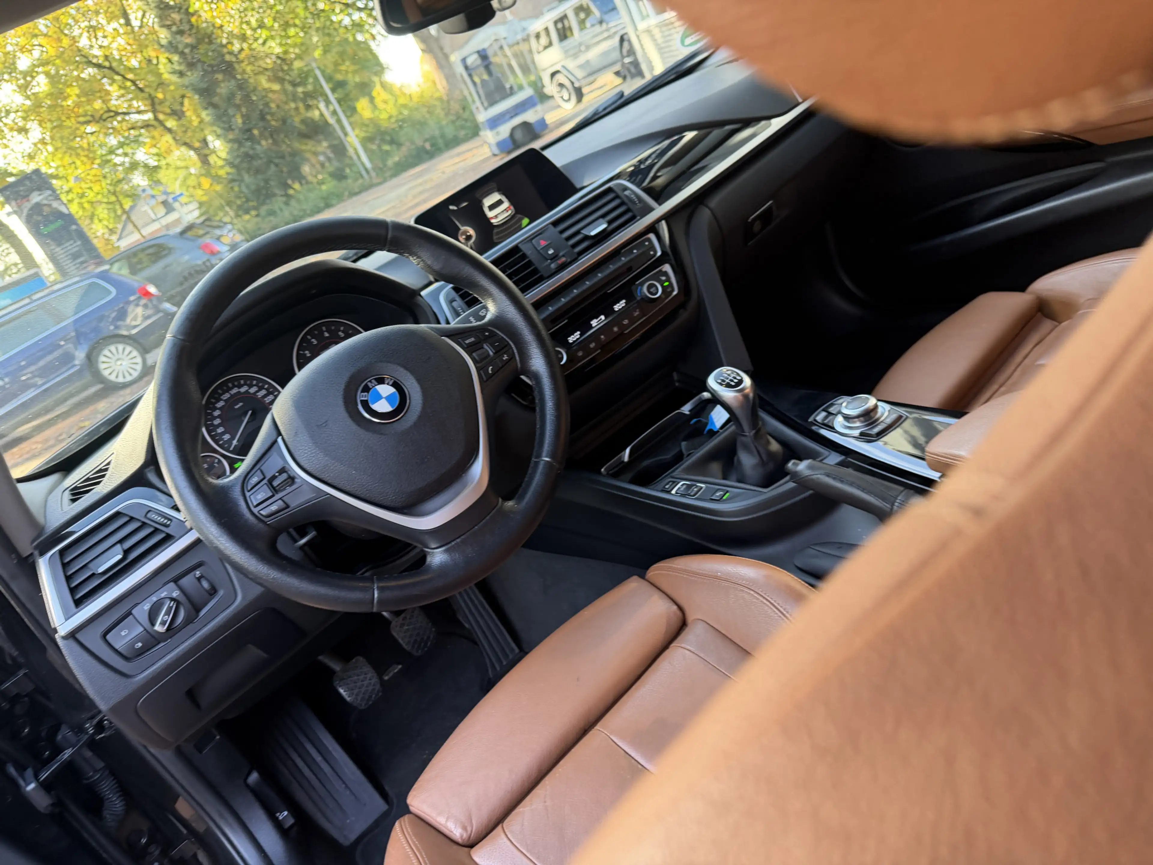 BMW 318 3-serie 318i Luxury | Leder | 18” LMV | Navi | Cru — photo 27