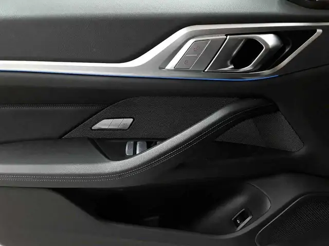 BMW I4 view 16