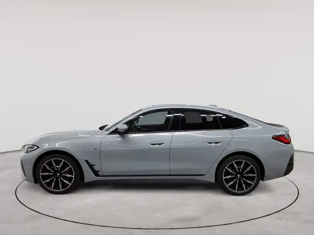 BMW I4 view 6