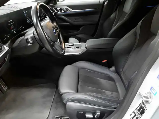BMW I4 view 7