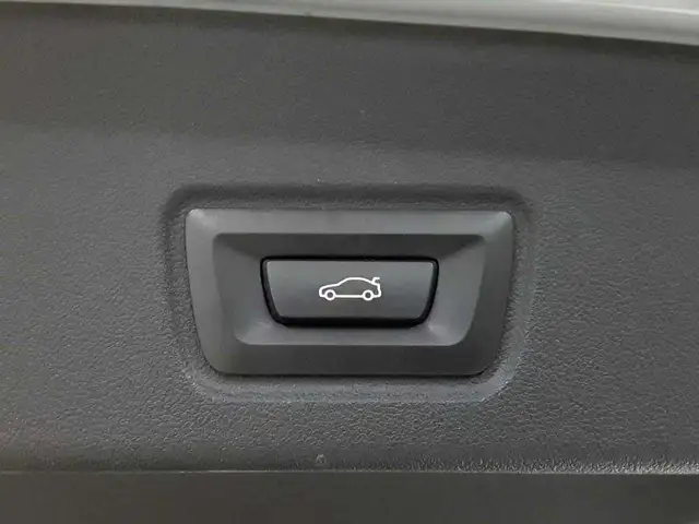 BMW I4 view 20