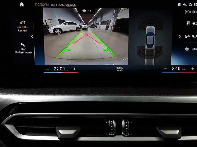 BMW I4 view 18