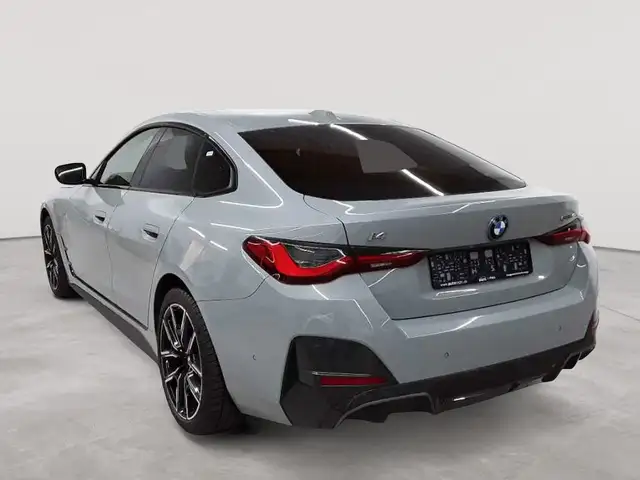 BMW I4 view 5