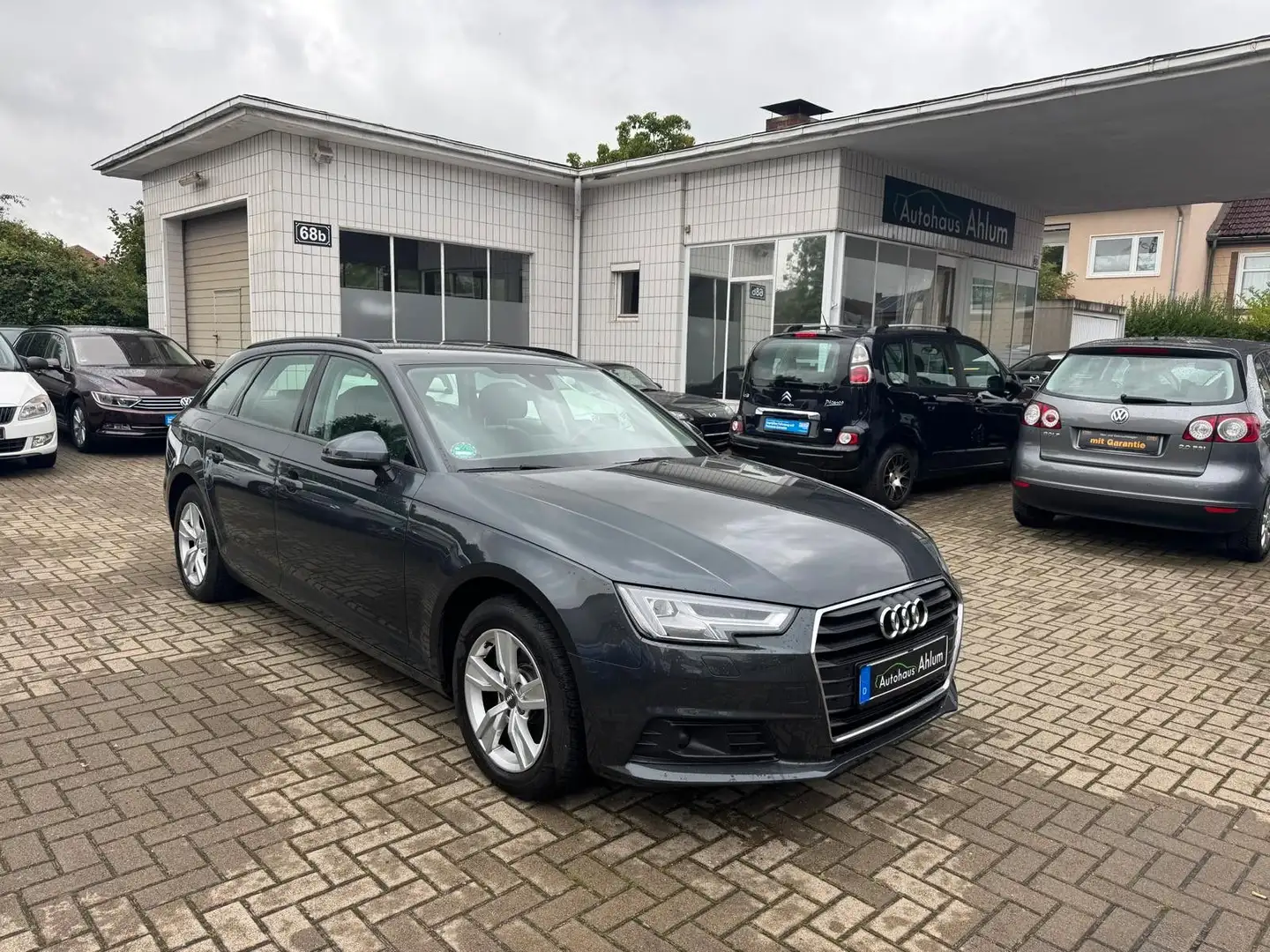 Audi A4 Avant basis Kamera Automatik Klima Sitzhzg. Grau - 1