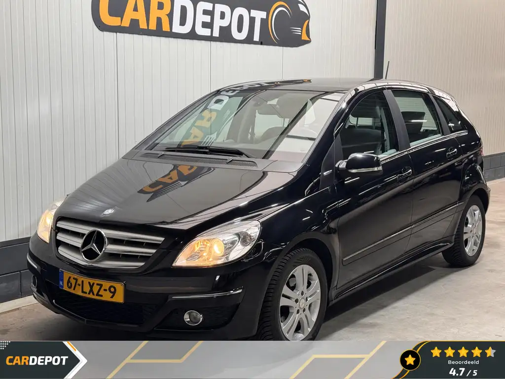 Mercedes-Benz B 180