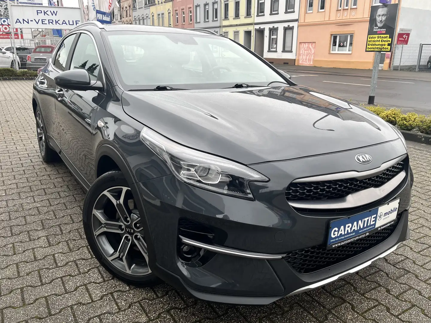 Kia XCeed 1.4 T-GDI Vision *Navi*LED*Kamera* Šedá - 2
