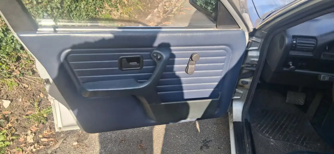 BMW 323 e30, foto 12