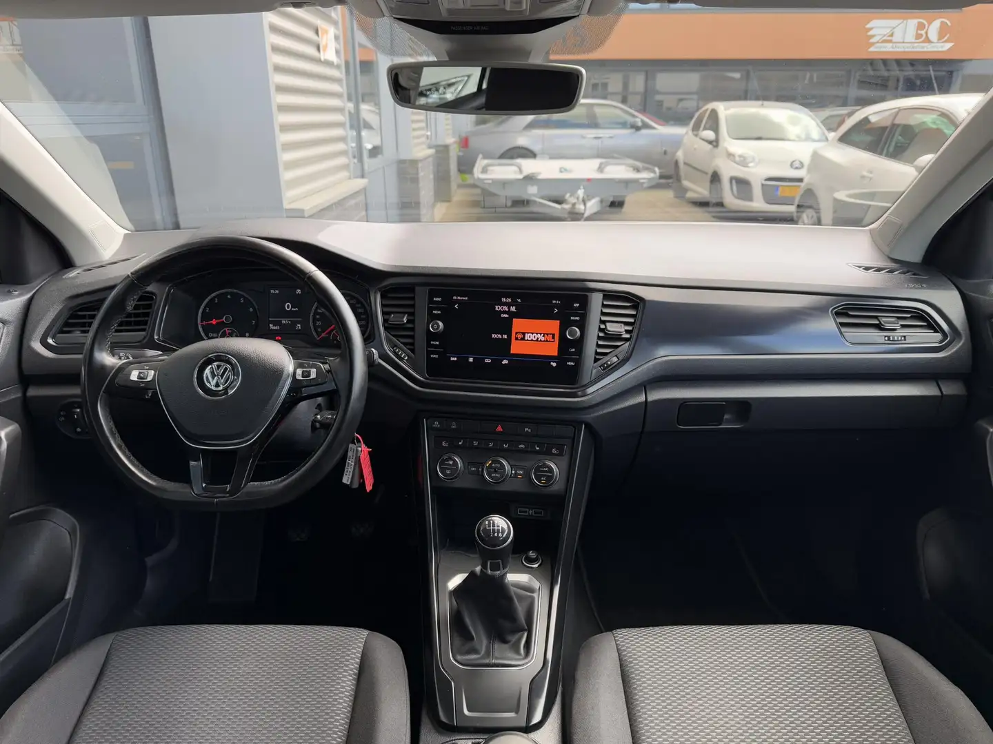 Volkswagen T-Roc 1.0 TSI Style Climate Stoelvw Navi App Blauw - 2