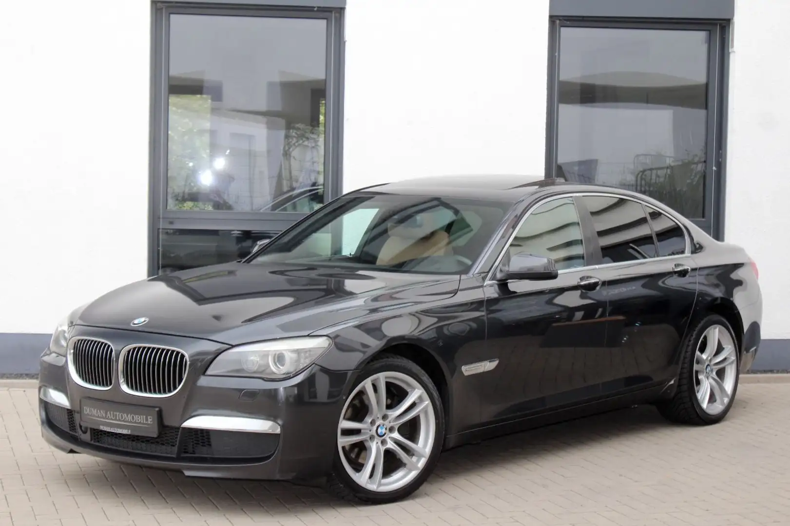 BMW 730 d M-SPORTPAKET KOMFORT-SITZE HUD SOFTCLOSE Grijs - 1
