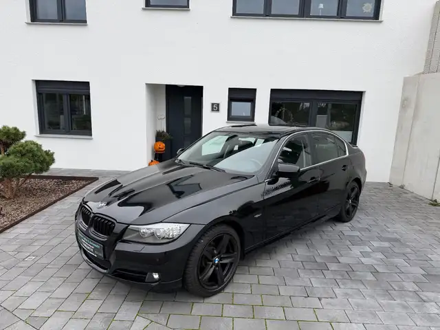 BMW 330 3 Lim. 330i xDrive Automatik/Navi