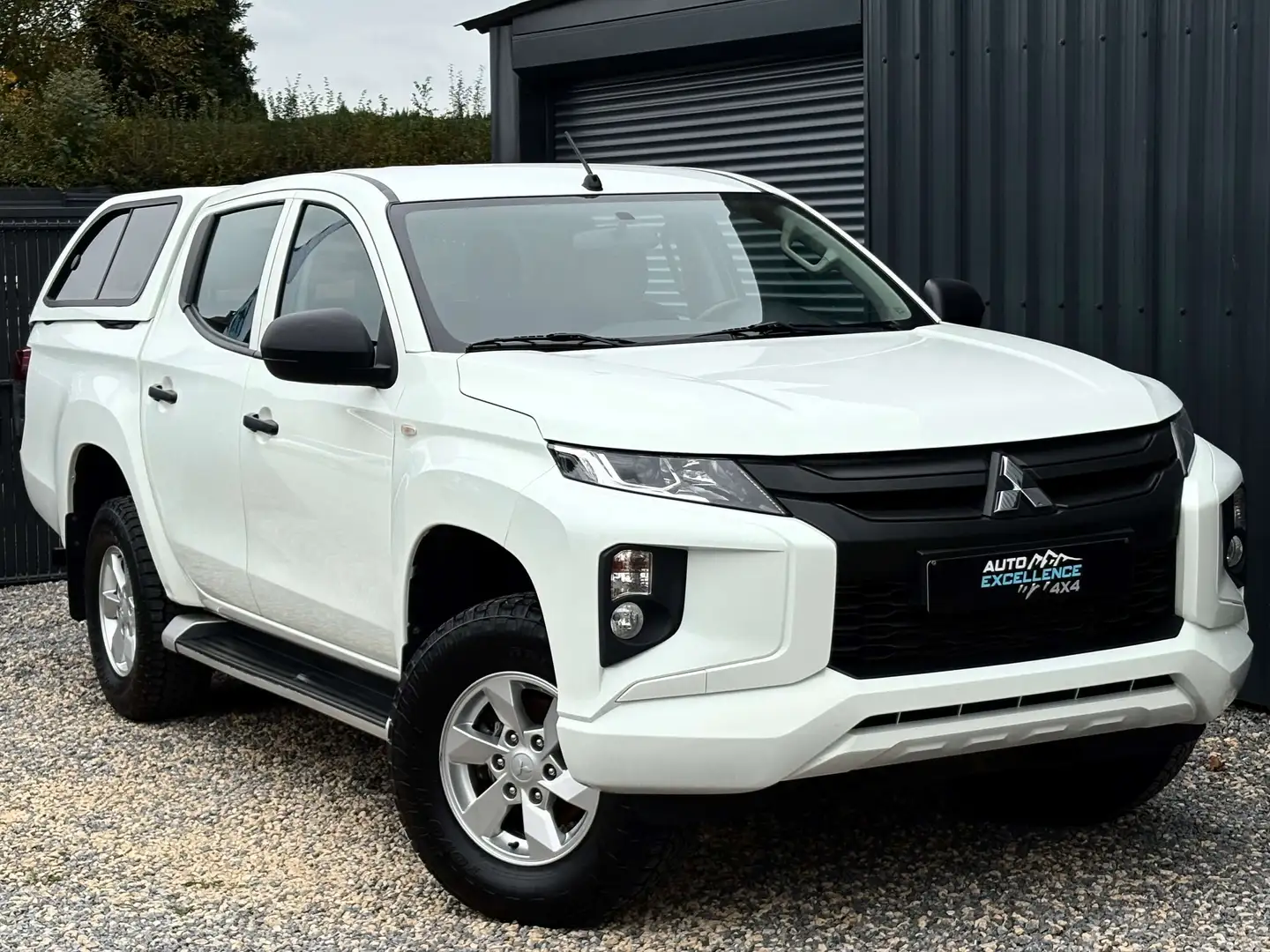 Mitsubishi L200 2.3 DI-D 4WD/ Automatique/ Tvac- Btw incl Gris - 1