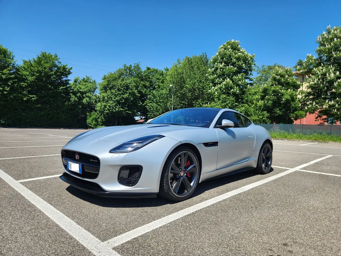 Jaguar F-Type F-Type Coupe 2.0 i4 R-Dynamic 300cv my19.5 Ezüst - 1
