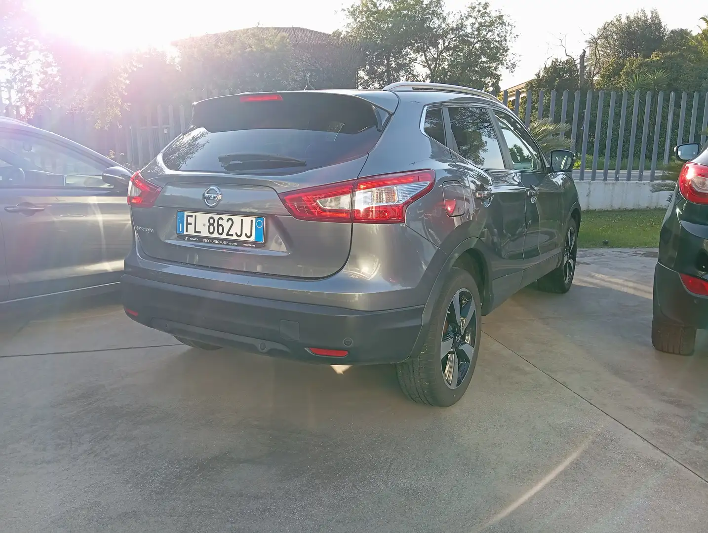 Nissan Qashqai 1.6 dci 2wd 130cv xtronic E6 Grau - 2