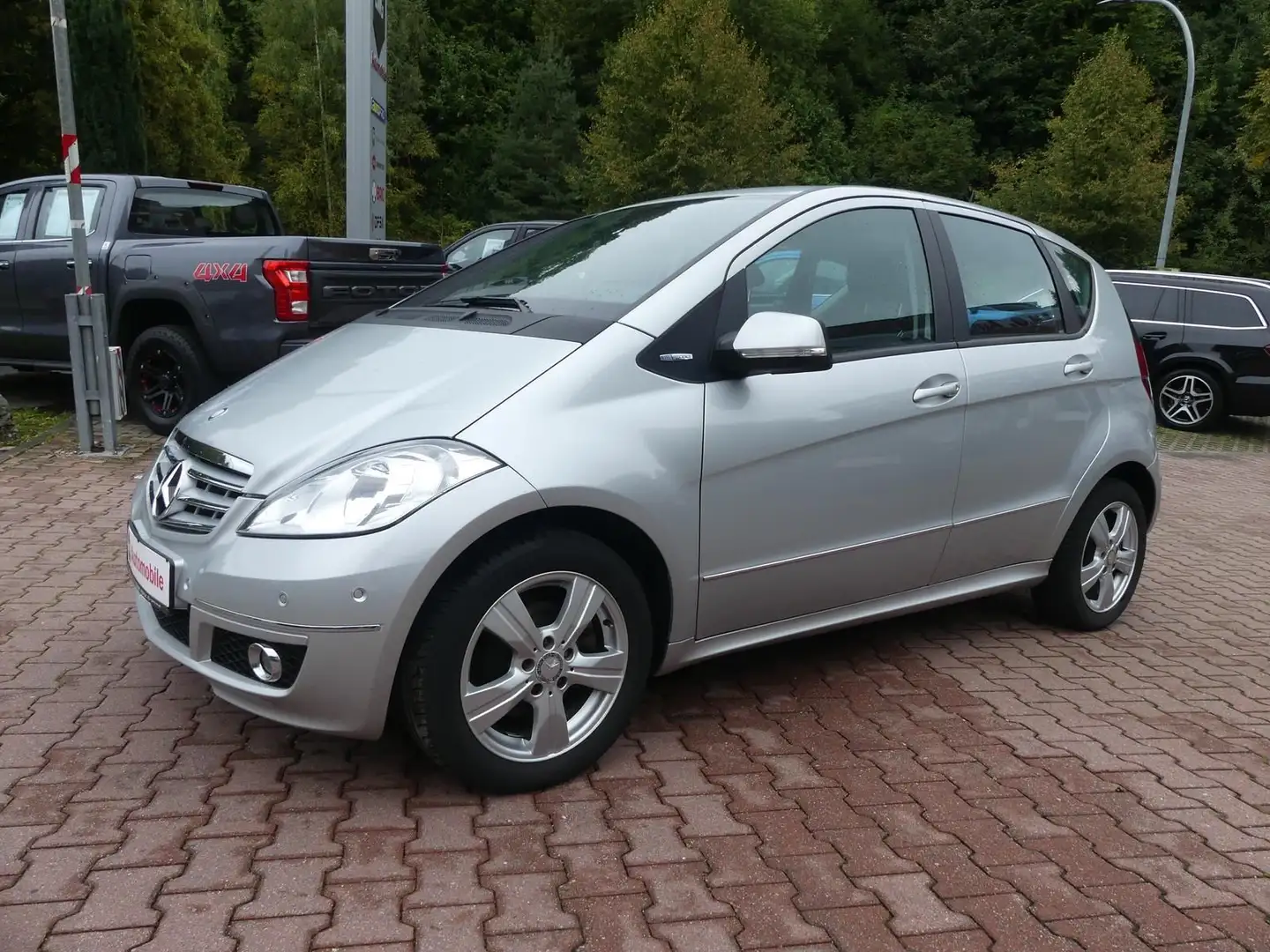 Mercedes-Benz A 180 *Klima*Sitzhzg*PDC*54850 km Silber - 1