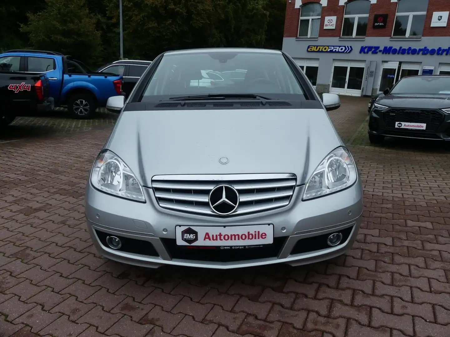 Mercedes-Benz A 180 *Klima*Sitzhzg*PDC*54850 km Silber - 2