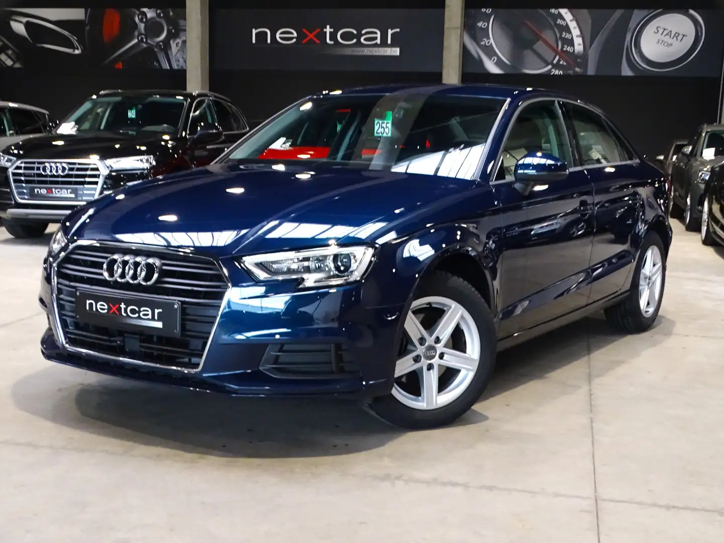 Audi A3 30TFSI Sedan *NAVI-XENON-CRUISE-EURO6dT* Bleu - 1