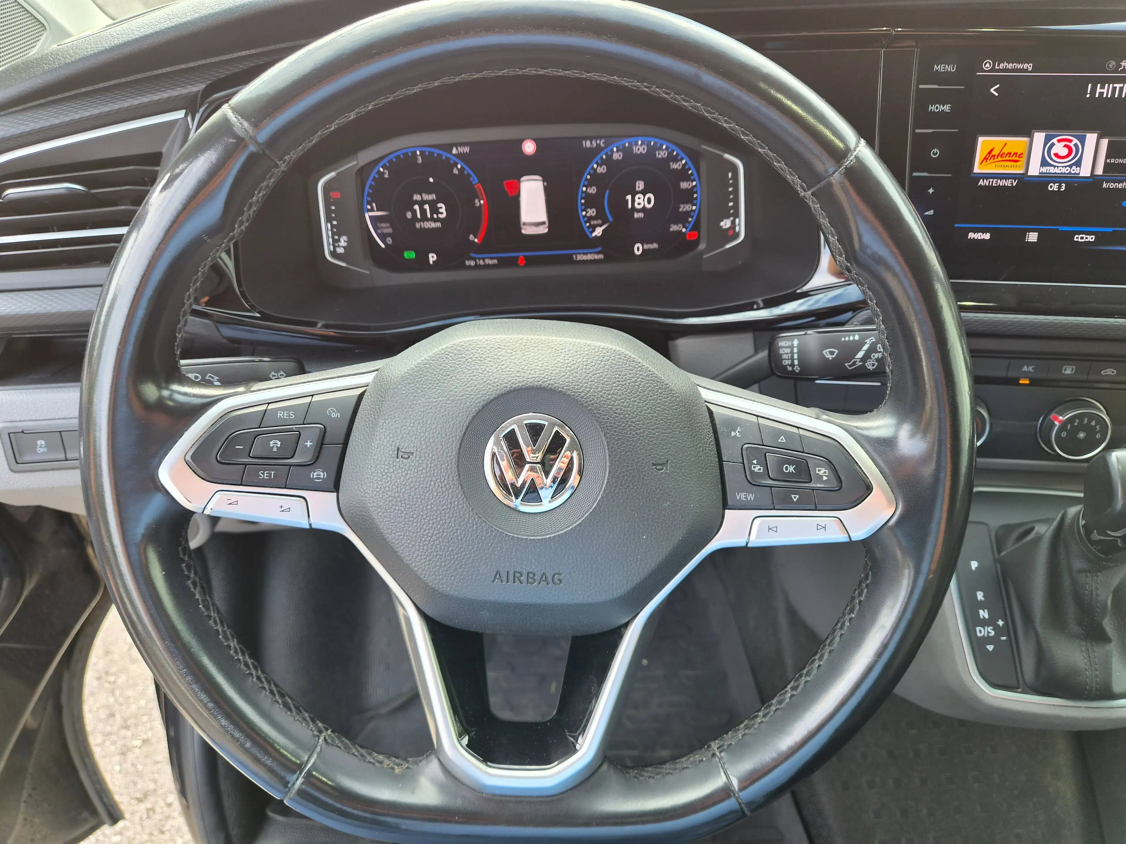 Volkswagen T6.1 Transporter Kastenwagen Plus 4Motion lang Comfortline — photo 8