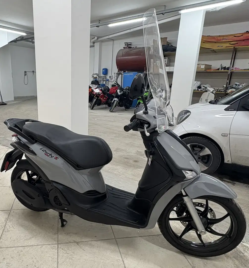 Piaggio Liberty 150 S ABS Gris - 2