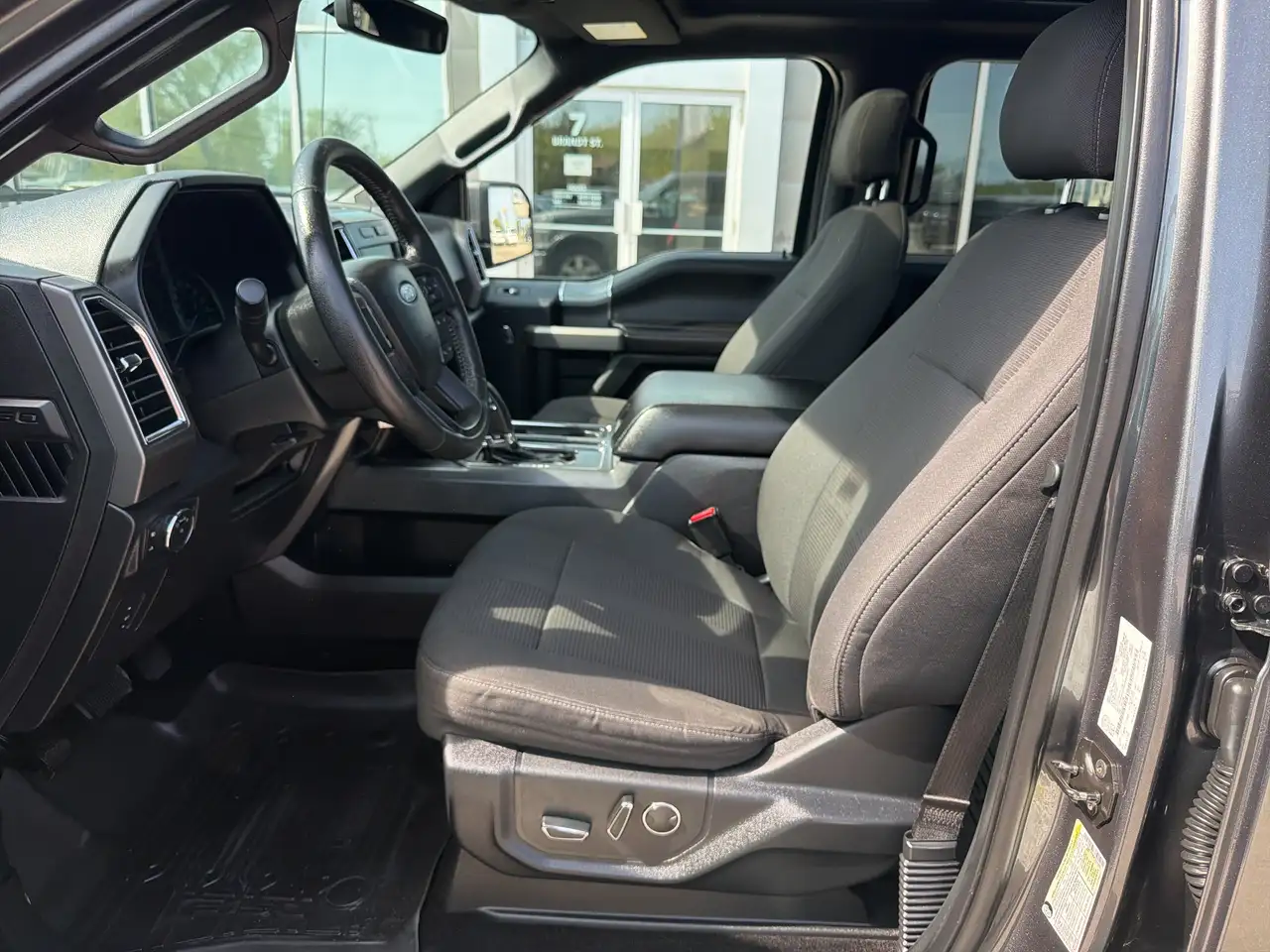 Ford F 150 снимка Ford F 150